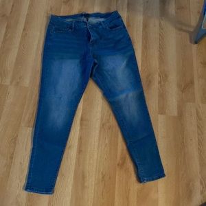 Women’s Plus Size Jeans